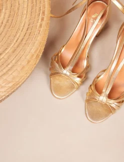 Femme Pied de Biche Capucine