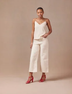 Femme Pied de Biche Carmen