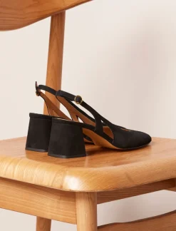 Femme Pied de Biche Charlotte