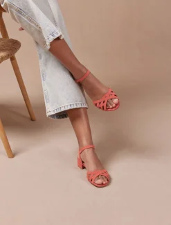 Femme Pied de Biche Danae