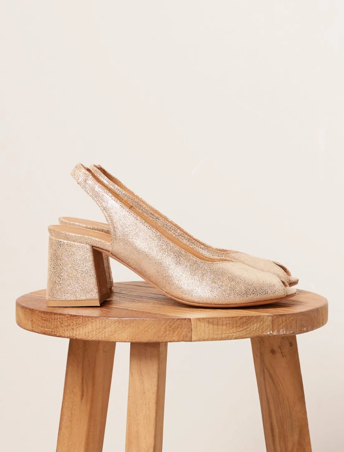 Femme Pied de Biche Iris