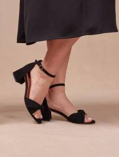 Femme Pied de Biche Mae